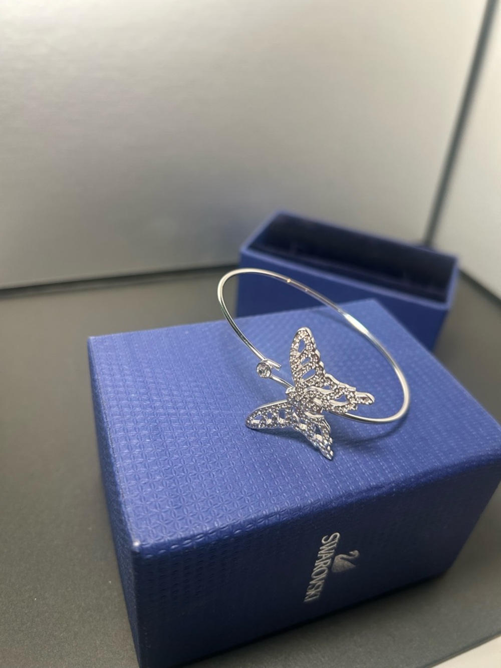Swarovski Bracelet with Box - Picture 9 of 12